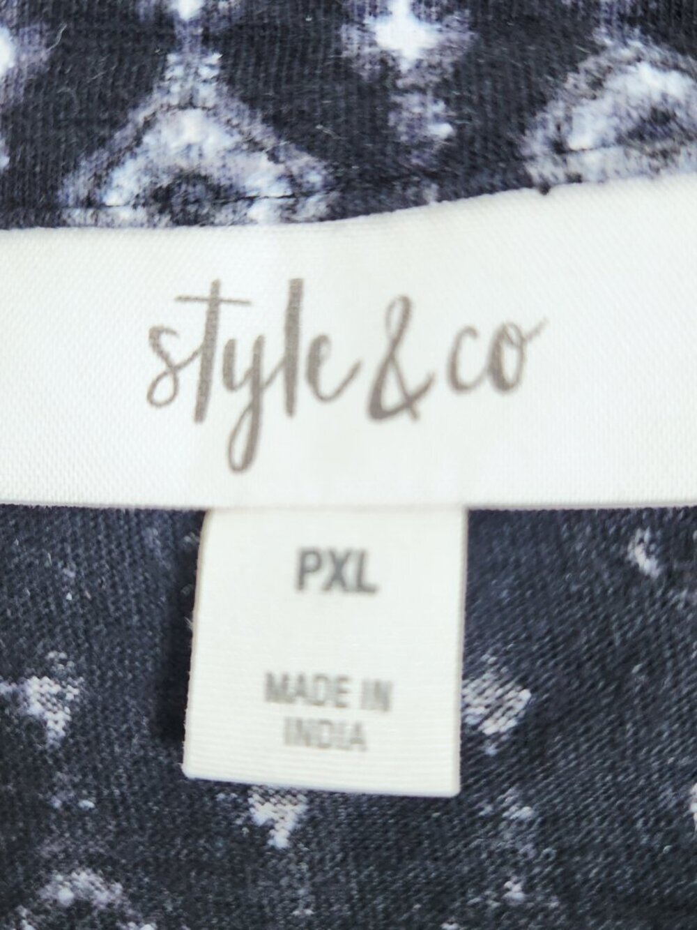 Style & Co Womens Top Size Petite XL Black White Print V Neck Henley Cotton - Picture 8 of 10